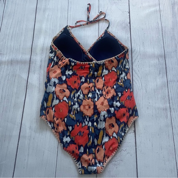 Boden Crochet Trim Wrap One Piece Halter Style Swimsuit Size 14 - Picture 4 of 9